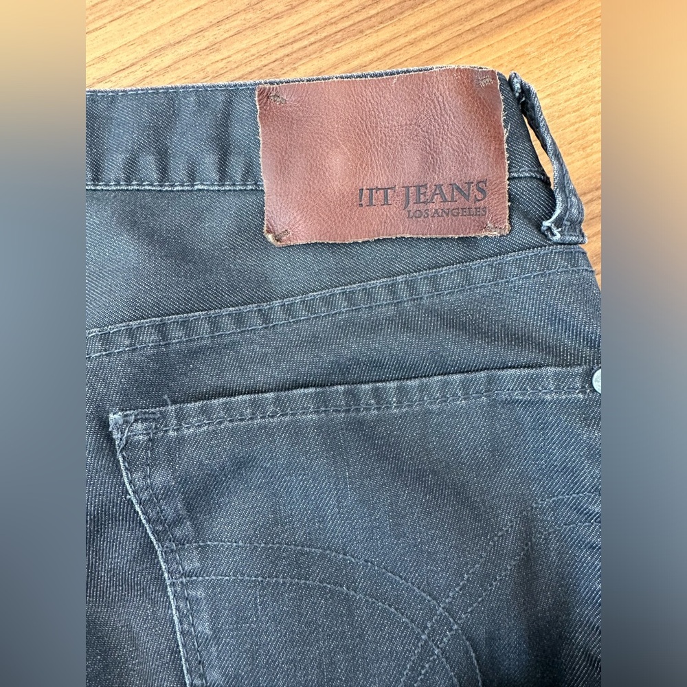 !it Los Angeles Jeans, size 31, 33” from inseam, gray, in excel. Condition!